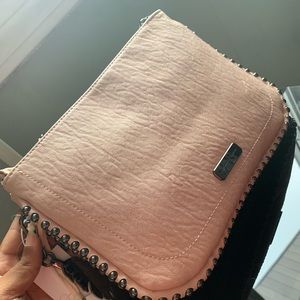 Jessica Simpson purse